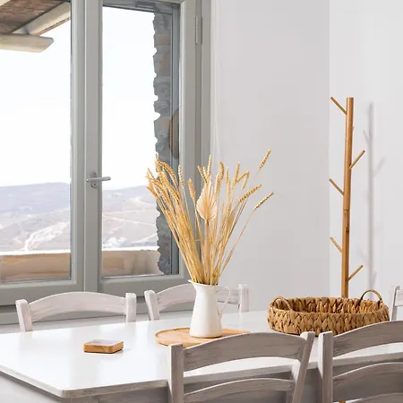 Caval Residences Vila