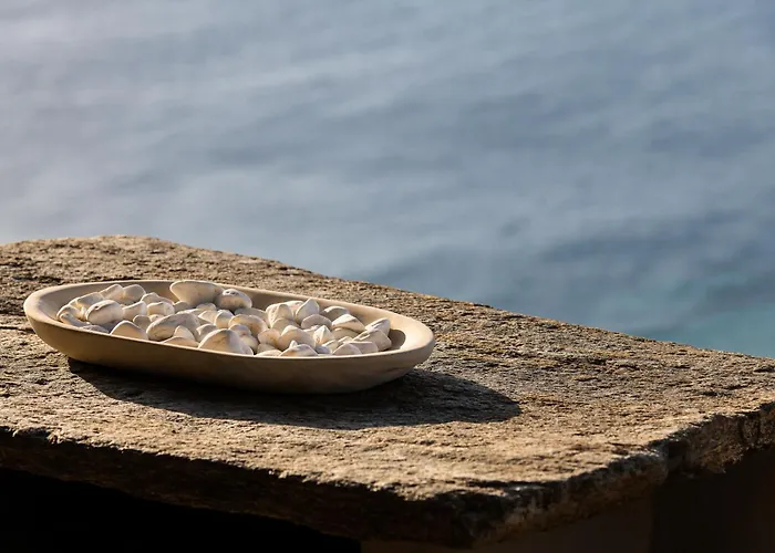 Caval Residences * Falatados